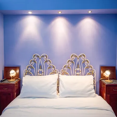 The Palace And B&B 산토스테파노디카마스트라